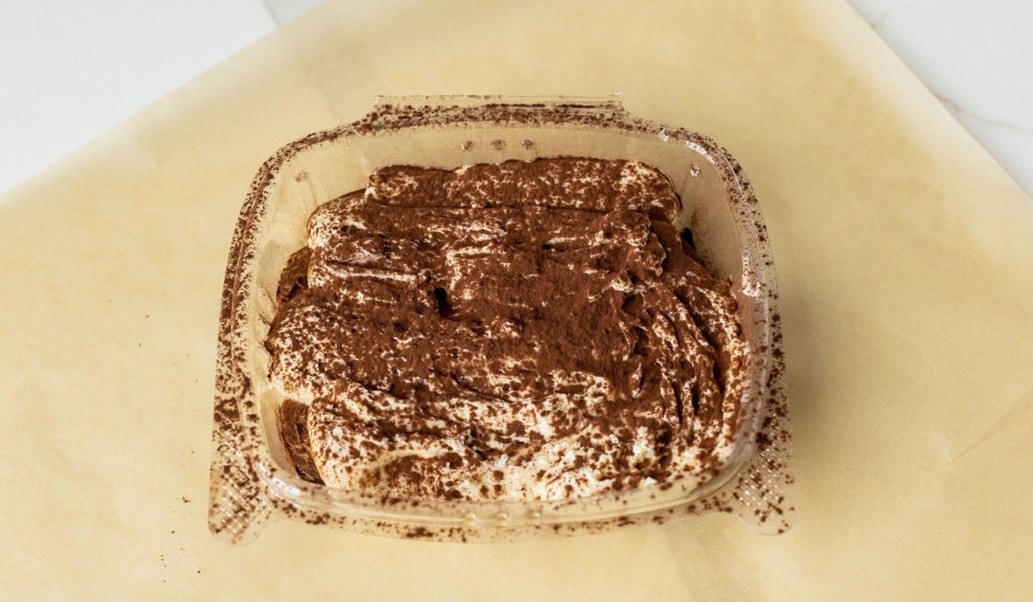 Pizza by Luigi Tiramisu